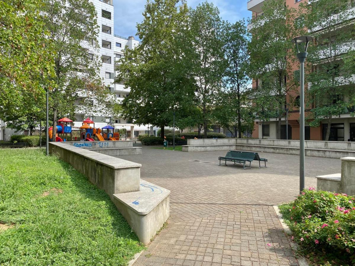 Appartamento Sulla Metro 3 Gialla Maciachini Mailand Exterior foto